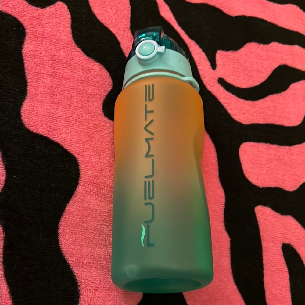 Fuelmate Gradient Water Bottle Orange to Blue 64oz